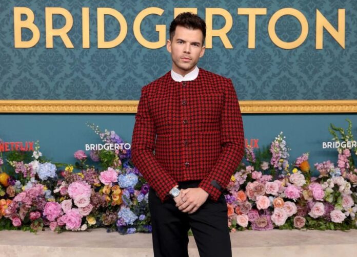 Exploring Luke Newton's Real & Reel Life Parents And Family Exploring Luke Newton's Real & Reel Life Parents And Family