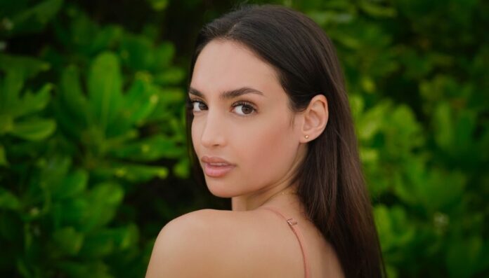 Venus Vafa Ethnicity Venus Vafa Ethnicity