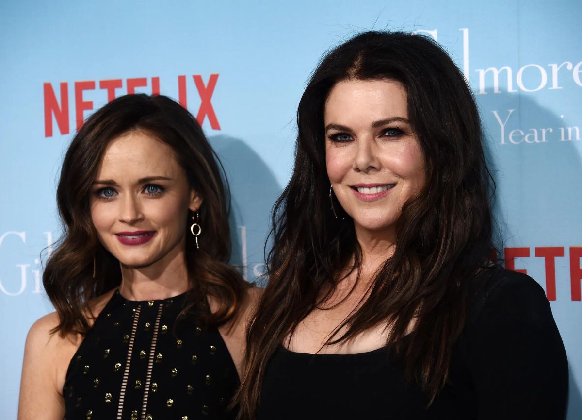 The Real-Life Bond Between Gilmore Girls: Lauren Graham and Alexis Bledel