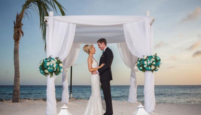 Kelly-O'GRady-And-Husband-Caleb Kelly O'Grady's Husband Is A Multi Talented Person Who Works At The NBA