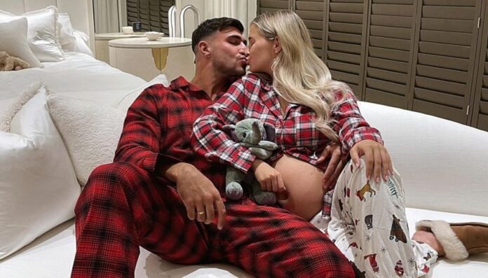 Molly-Mae-Pregnant Molly Mae Break Up Might Be Related To When She Was Pregnant