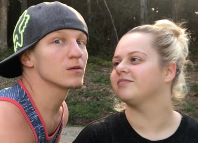 Smallest Spark And Wife Emma Bear Have Been Married For Two Years Now Smallest Spark And Wife Emma Bear Have Been Married For Two Years Now