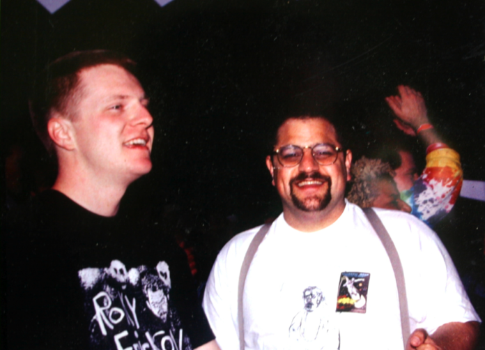 Steve Silberman Bids A Final Farewell To His Husband, Keith Steve Silberman and his husband Keith at their last deadhead show