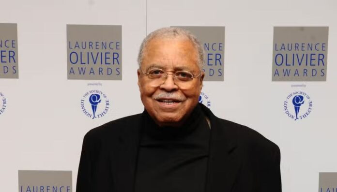 James Earl Jones belongs to Mixed ethnic background James Earl Jones belongs to Mixed ethnic background
