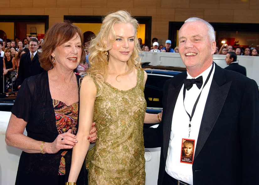 Janell Ann Kidman with her daughter Nicole and her husband Antony