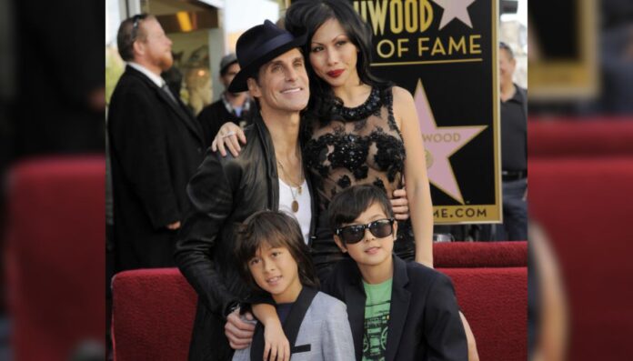 Perry Farrell with his wife Etty and their two sons, Hezron and Izzadore, at the Hollywood Walk of Fame Perry Farrell with his wife Etty and their two sons, Hezron and Izzadore, at the Hollywood Walk of Fame