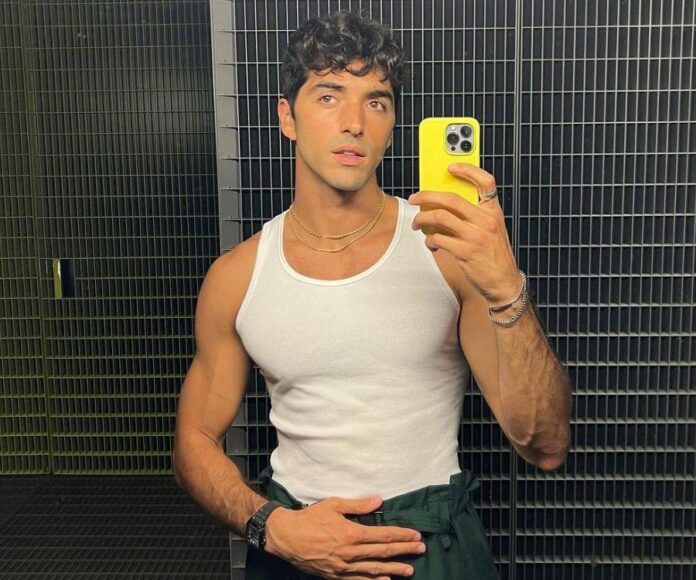 Taylor Zakhar Perez Mirror Selfie Taylor Zakhar Perez Mirror Selfie